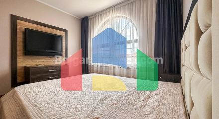 Чотирикімнатна квартира в Естебан