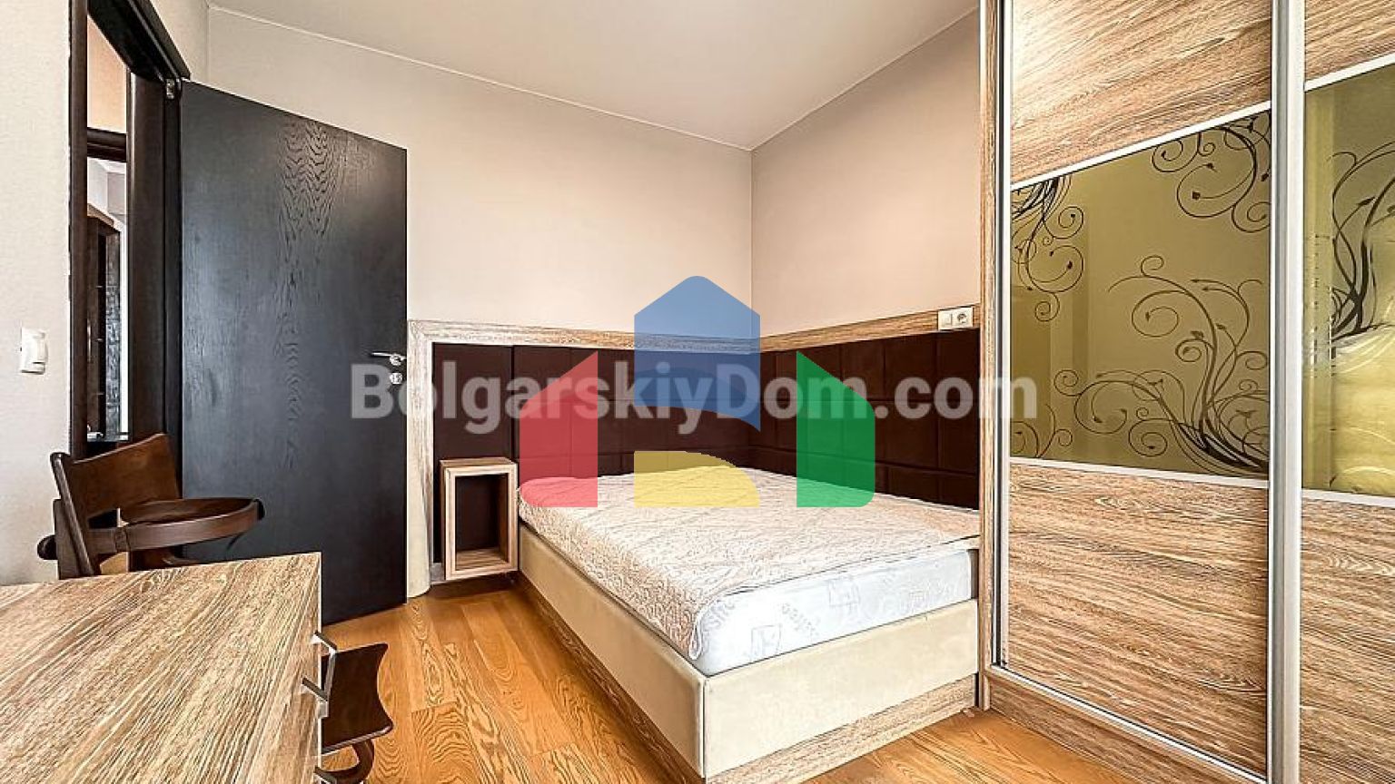 Чотирикімнатна квартира в Естебан