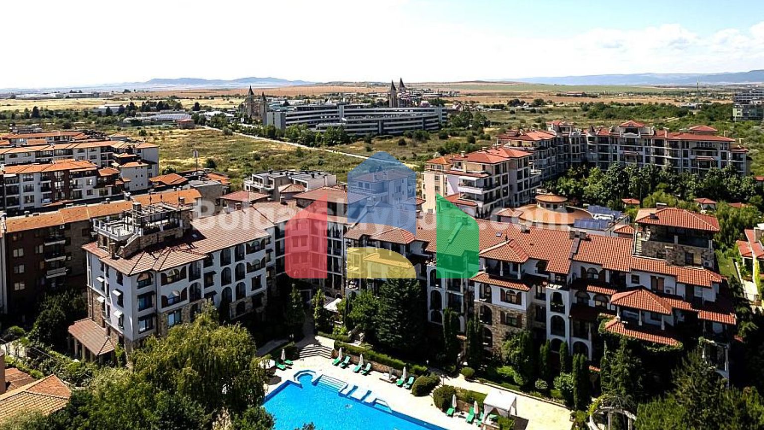 Чотирикімнатна квартира в Естебан