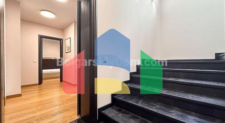 Чотирикімнатна квартира в Естебан