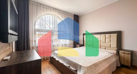 Чотирикімнатна квартира в Естебан