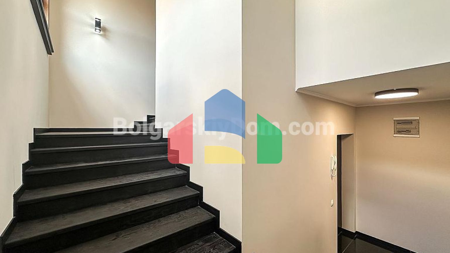 Чотирикімнатна квартира в Естебан