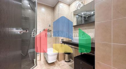 Чотирикімнатна квартира в Естебан