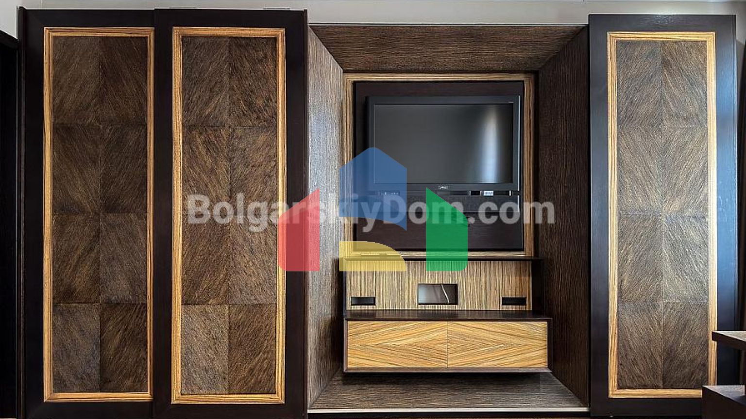 Чотирикімнатна квартира в Естебан