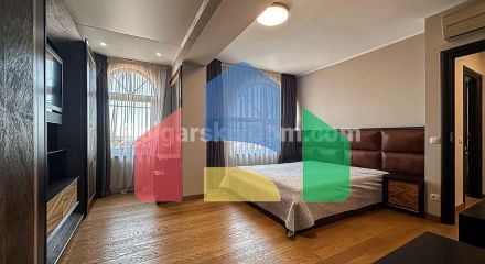 Чотирикімнатна квартира в Естебан