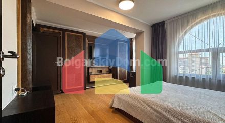 Чотирикімнатна квартира в Естебан