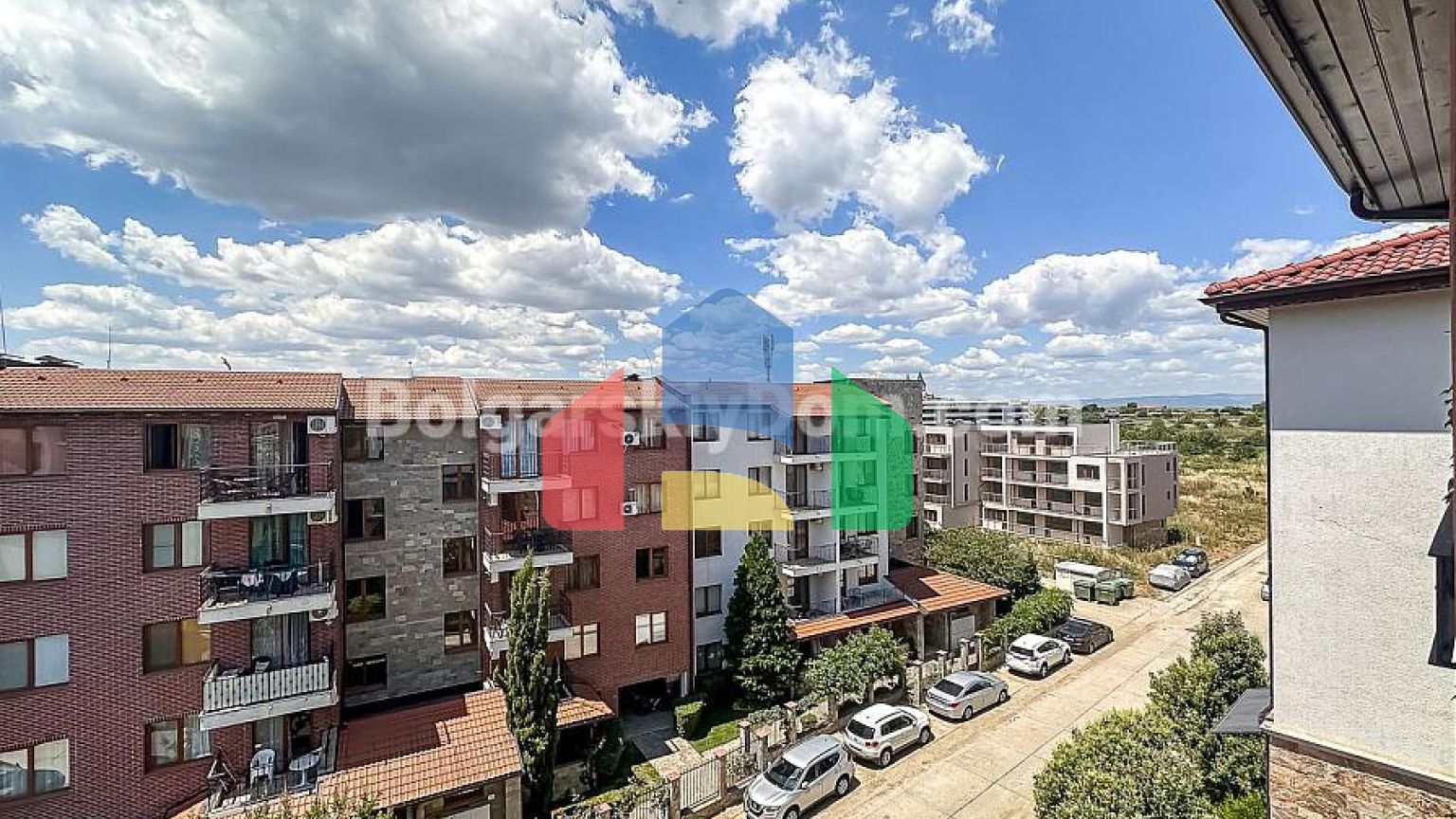 Чотирикімнатна квартира в Естебан