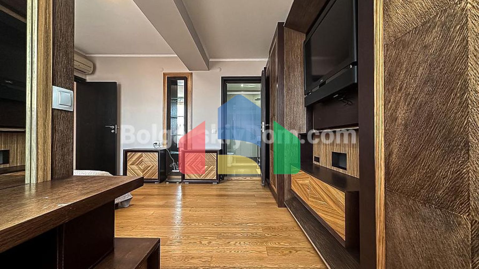 Чотирикімнатна квартира в Естебан