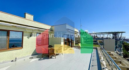 Трикімнатна квартира-мезонет в Віго