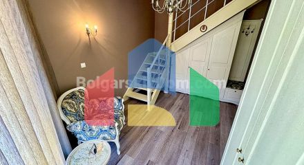 Трикімнатна квартира-мезонет в Віго