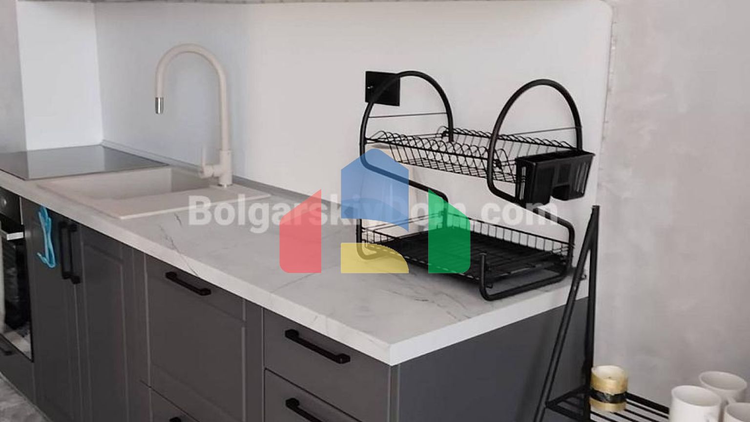 Квартира-студія в Валенсія Гарденс