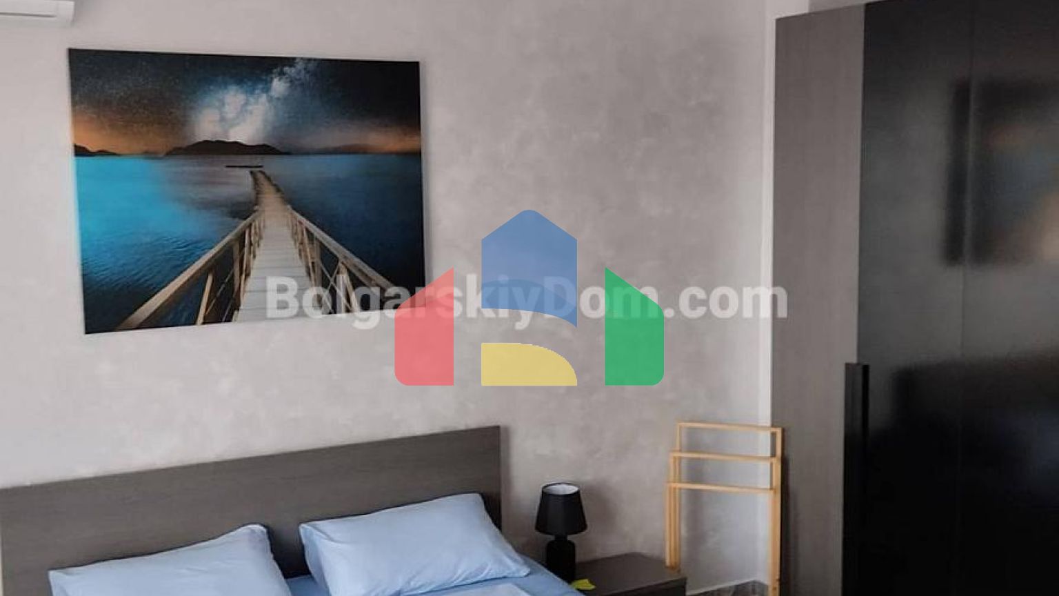 Квартира-студія в Валенсія Гарденс