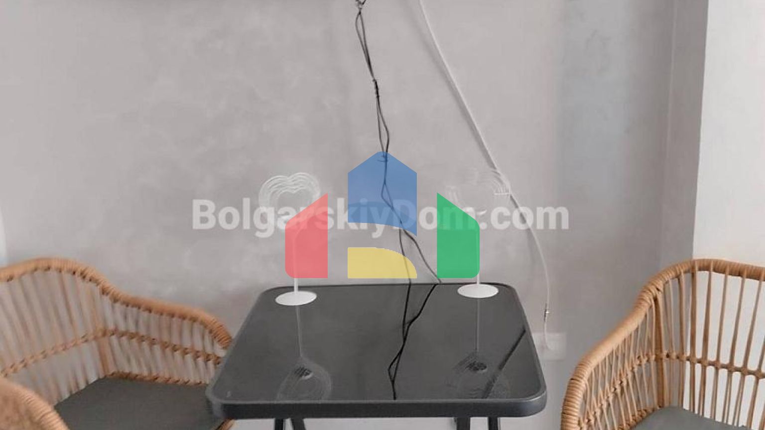 Квартира-студія в Валенсія Гарденс