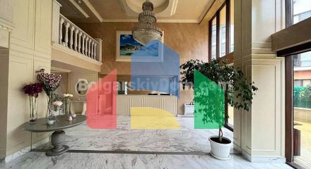 Квартира-студія в Валенсія Гарденс