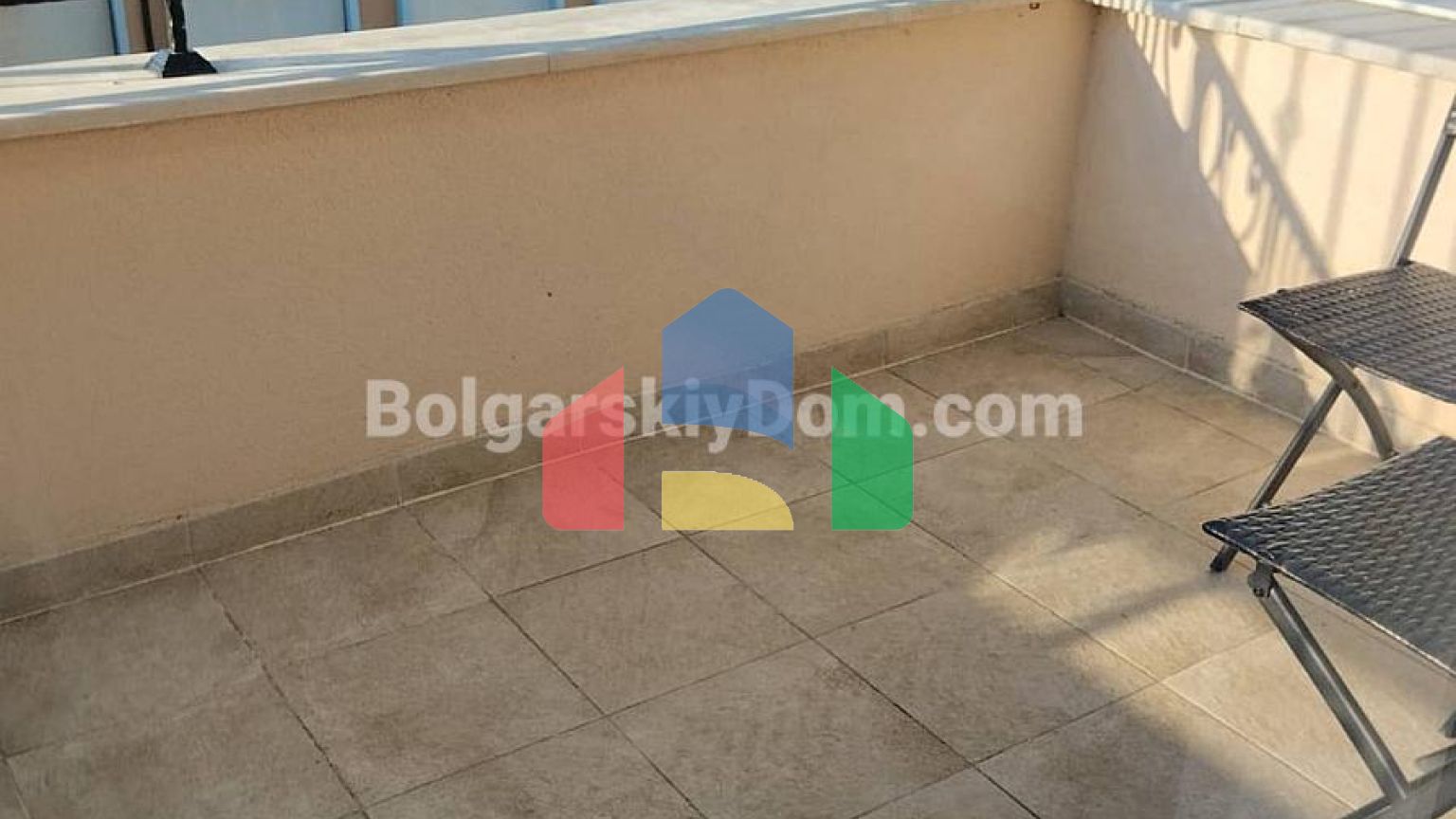 Квартира-студія в Валенсія Гарденс