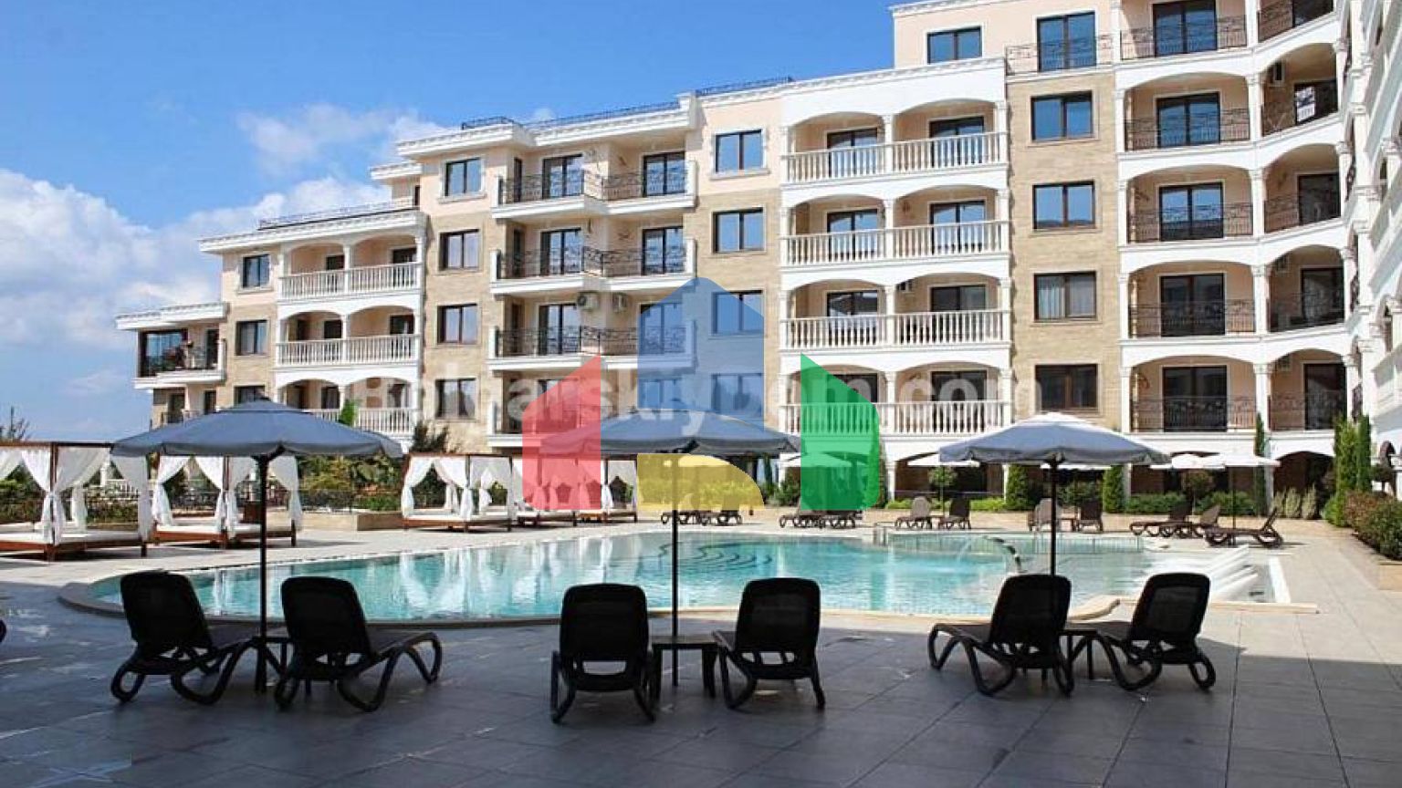 Квартира-студія в Валенсія Гарденс