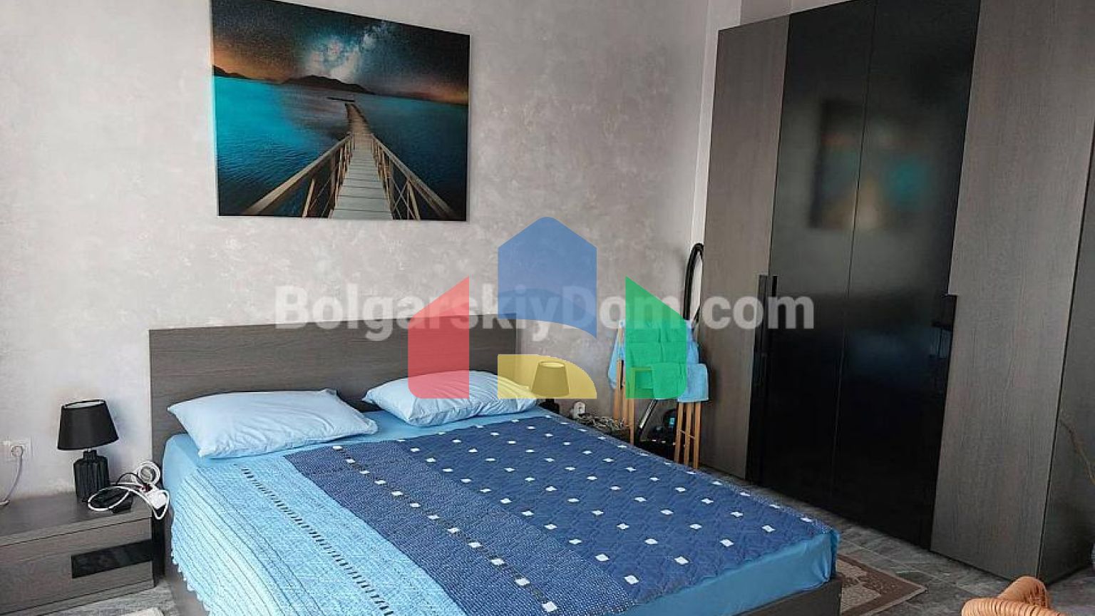 Квартира-студія в Валенсія Гарденс