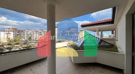 Three-bedroom apartment in Poseidon