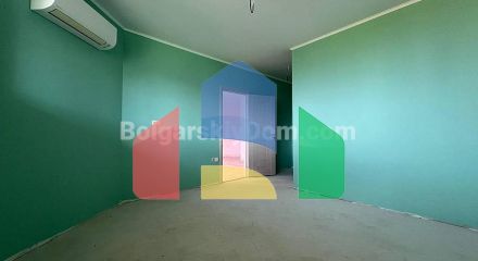 Three-bedroom apartment in Poseidon