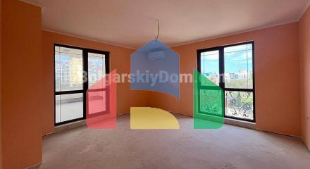 Three-bedroom apartment in Poseidon