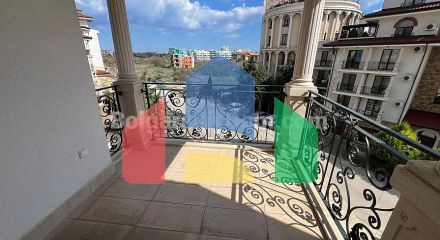 Three-bedroom apartment in Poseidon