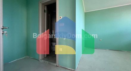 Чотирикімнатна квартира в Посейдон