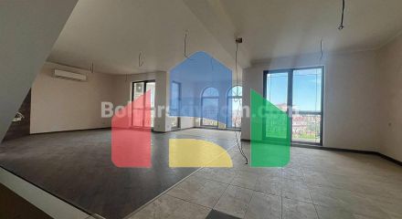 Четырехкомнатная квартира в Посейдон