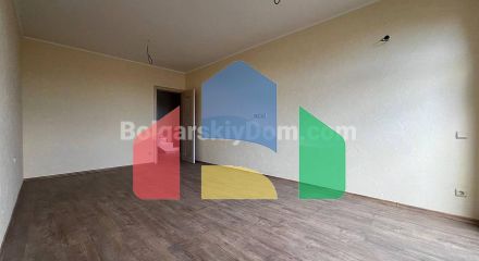 Чотирикімнатна квартира в Посейдон