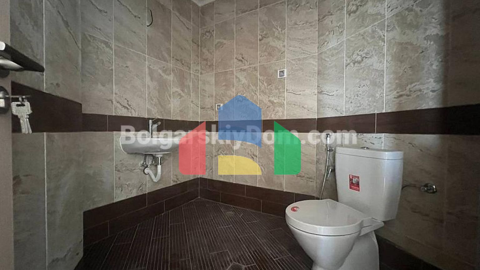 Чотирикімнатна квартира в Посейдон