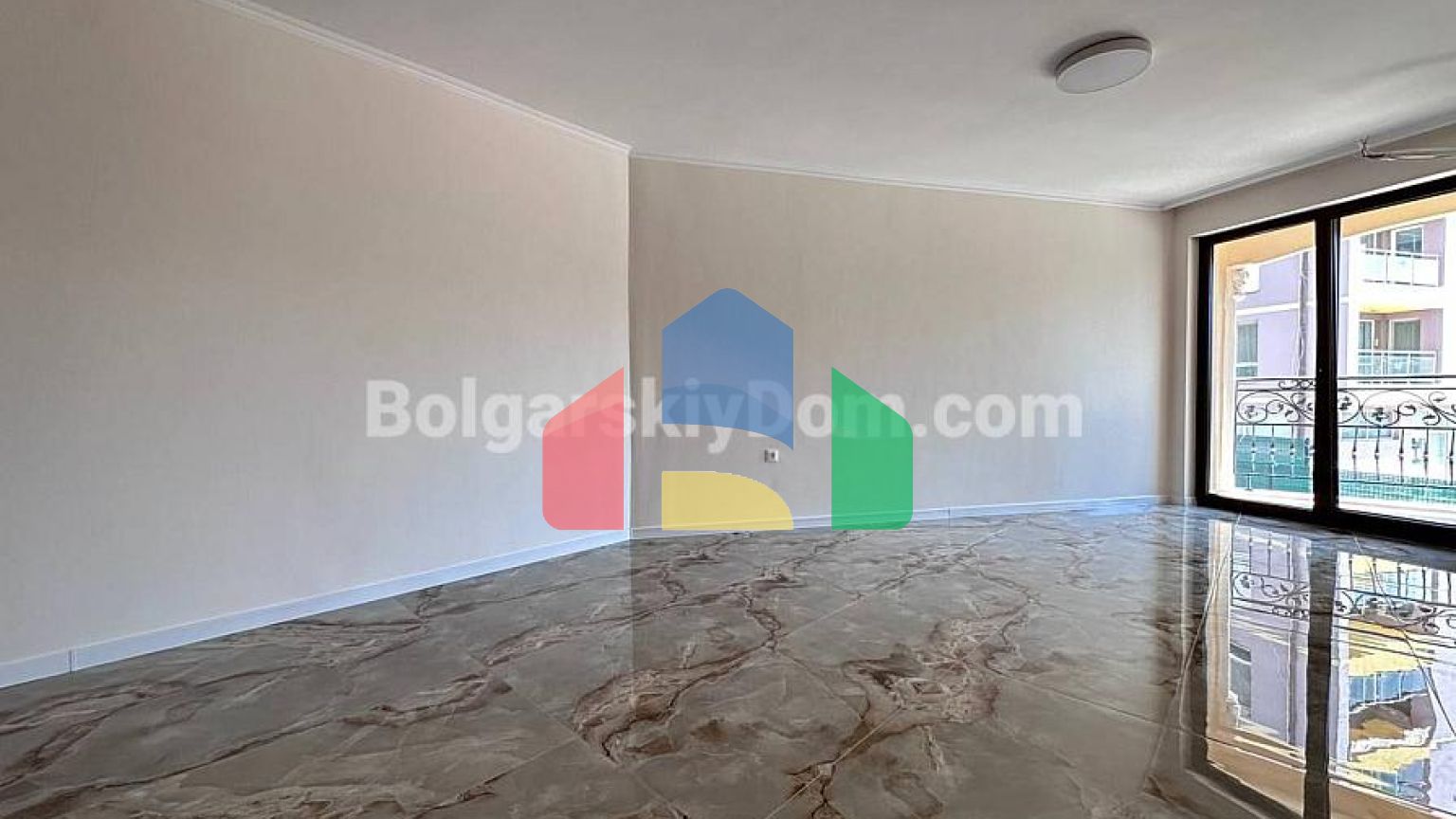 Квартири від забудовника в Валенсія Люкс