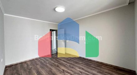 Трикімнатна квартира у Валенсія Люкс