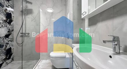 Трикімнатна квартира у Валенсія Люкс