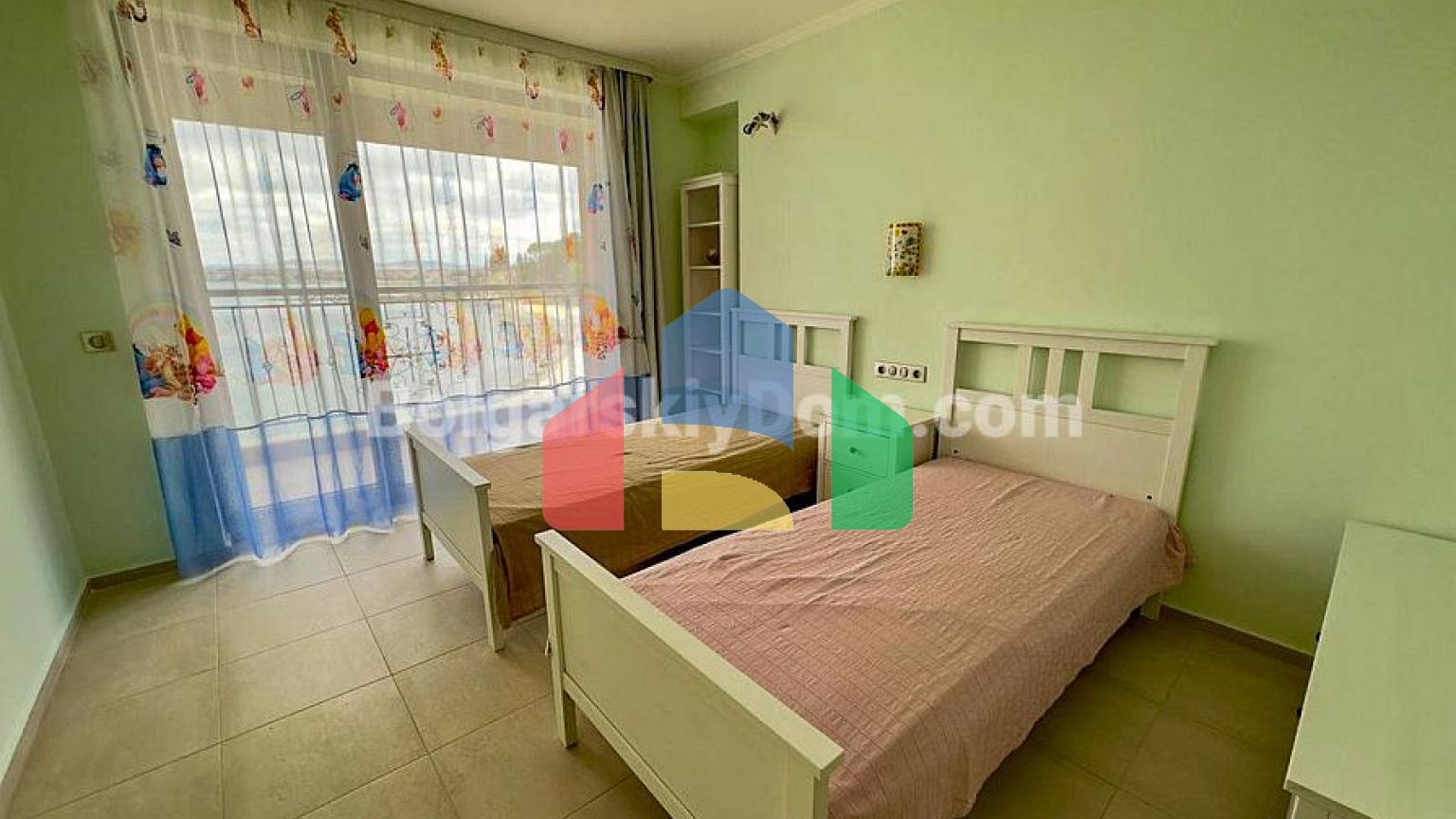 Трикімнатна квартира в Акроторія