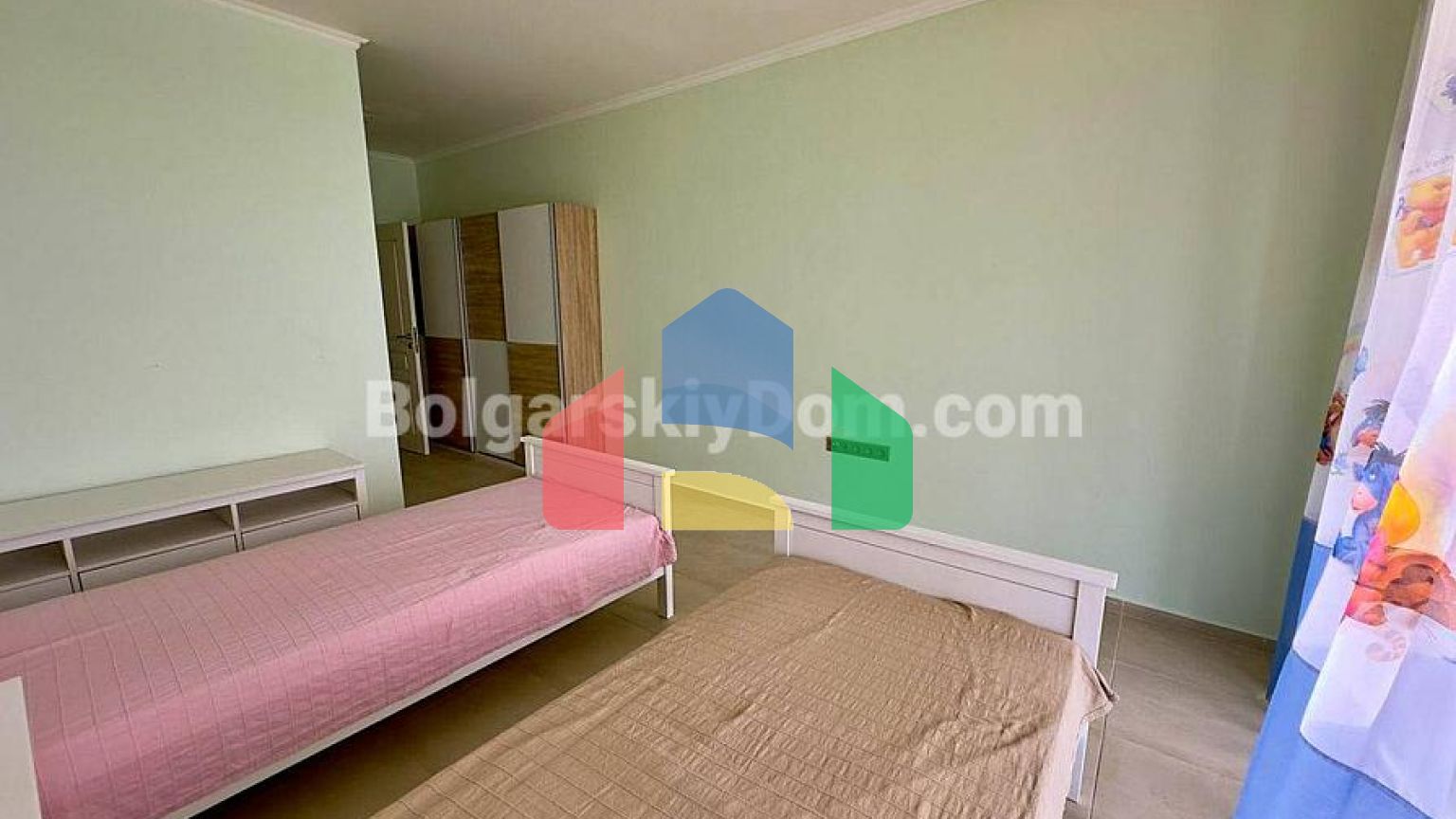 Трикімнатна квартира в Акроторія