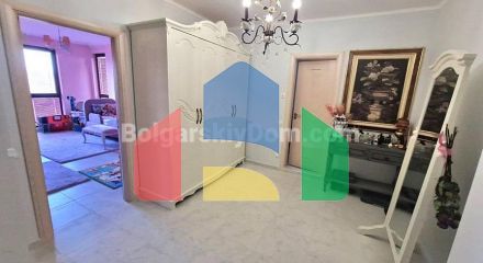 Three-bedroom apartment in Poseidon