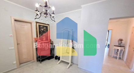 Three-bedroom apartment in Poseidon