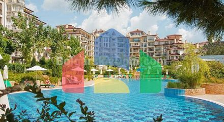 Чотирикімнатна квартира в Посейдон