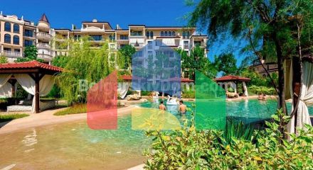 Чотирикімнатна квартира в Посейдон