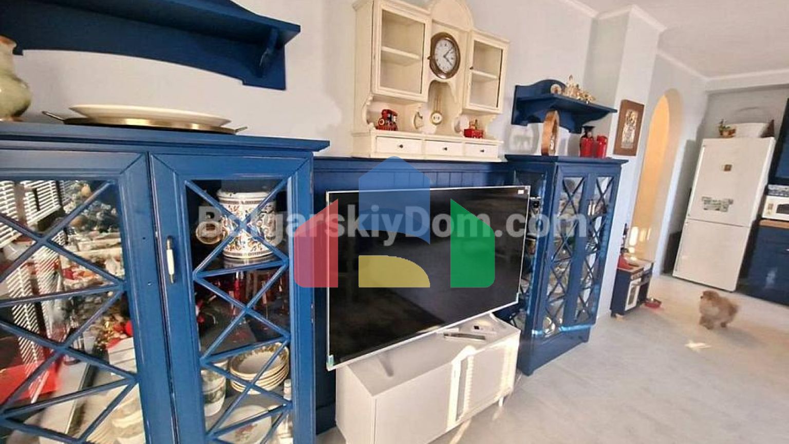 Чотирикімнатна квартира в Посейдон