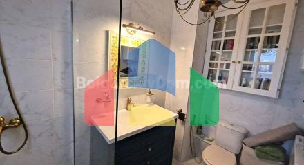 Чотирикімнатна квартира в Посейдон