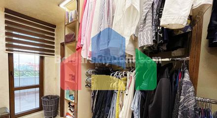 Триповерховий пентхаус в Естебані