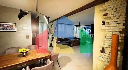 Триповерховий пентхаус в Естебані