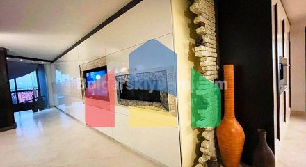 Триповерховий пентхаус в Естебані