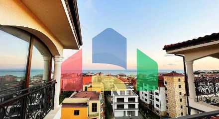 Триповерховий пентхаус в Естебані