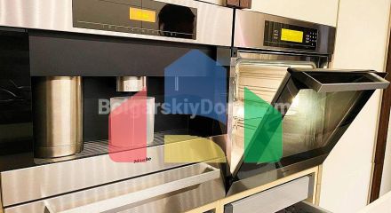 Триповерховий пентхаус в Естебані