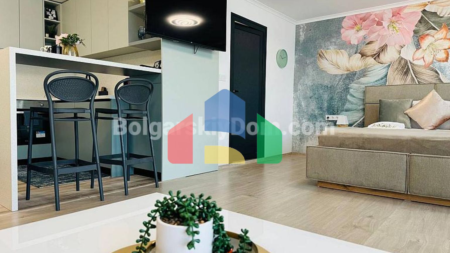 Квартира-студія в Парадісо