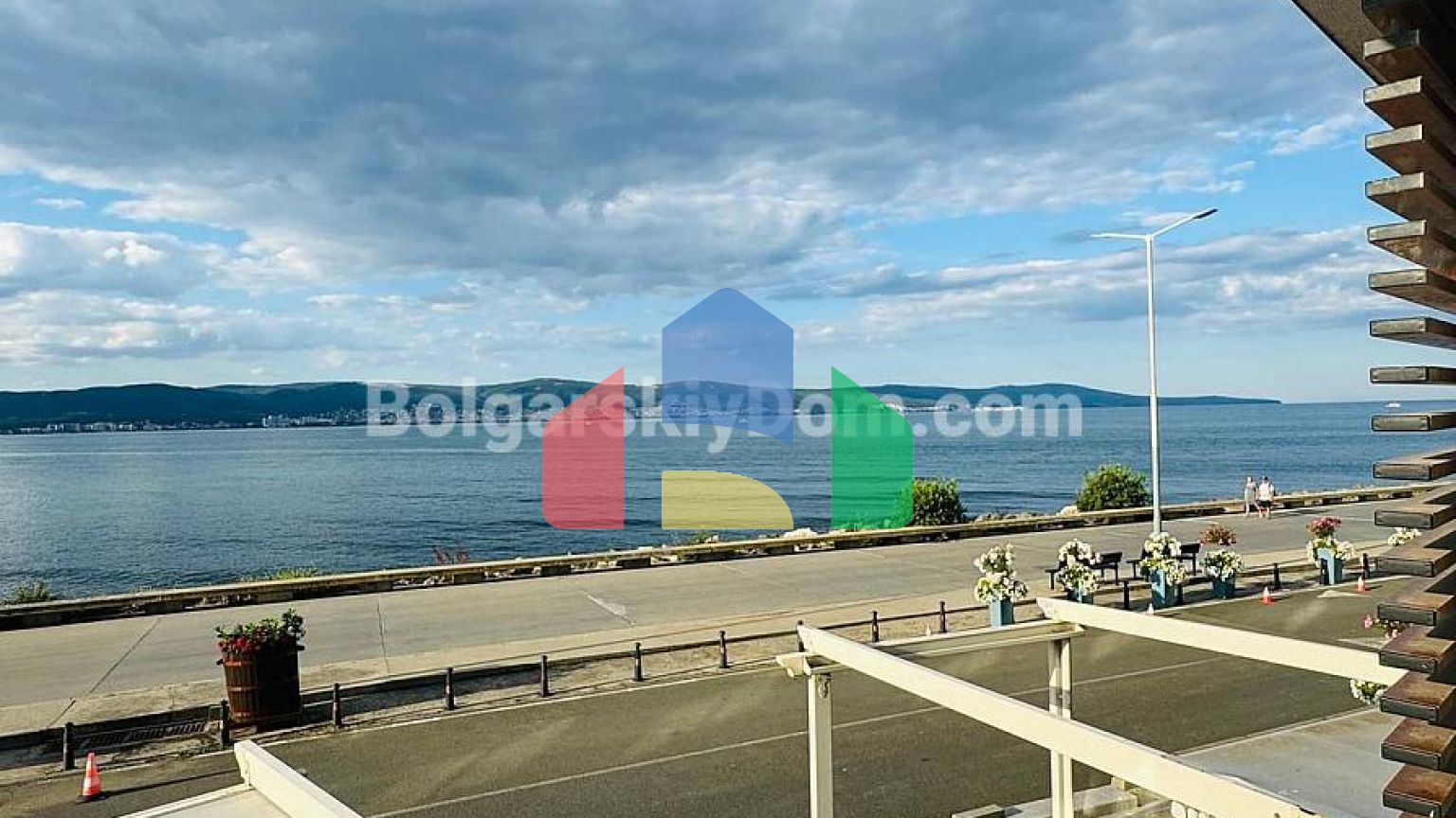 Квартира-студія в Парадісо