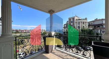 Трикімнатна квартира в Poseidon