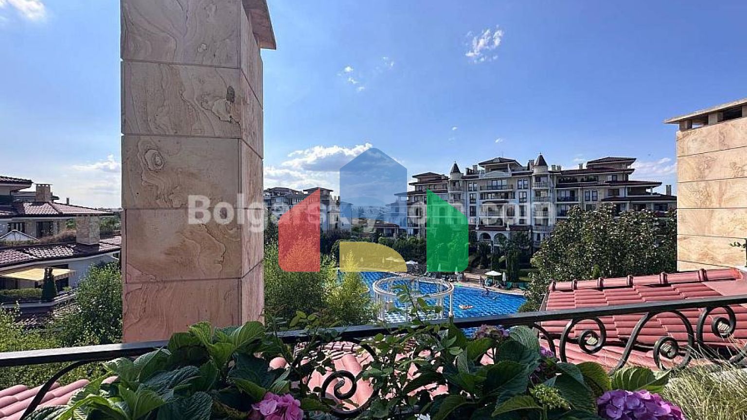 Трикімнатна квартира в Poseidon