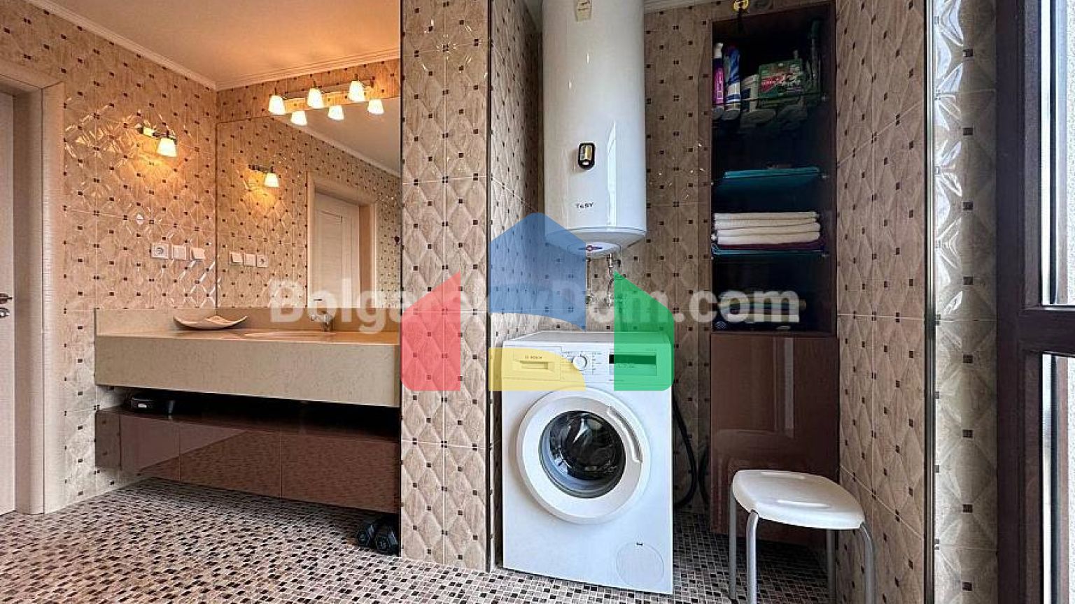 Трикімнатна квартира в Poseidon